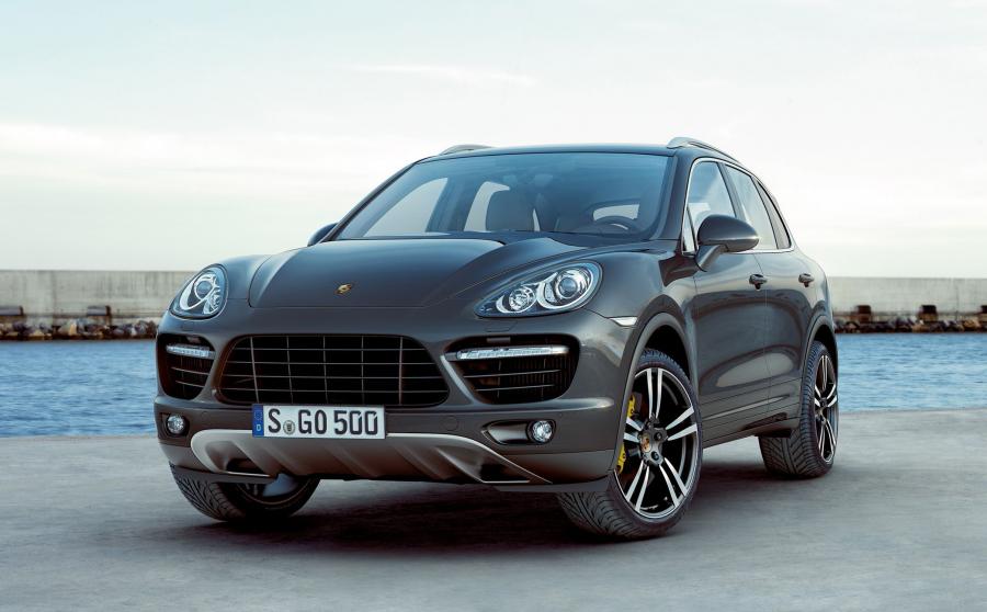  Porsche Cayenne 2011 года  (фото 1 из 107)